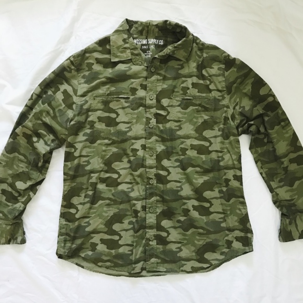 Long Sleeve Botton Camo shirt